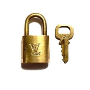 Louis Vuitton Padlock with Key #325